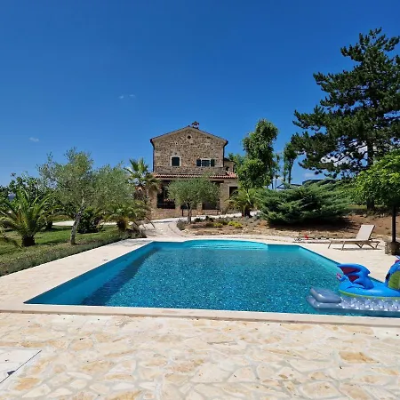 Villa Castelletto Parenzana