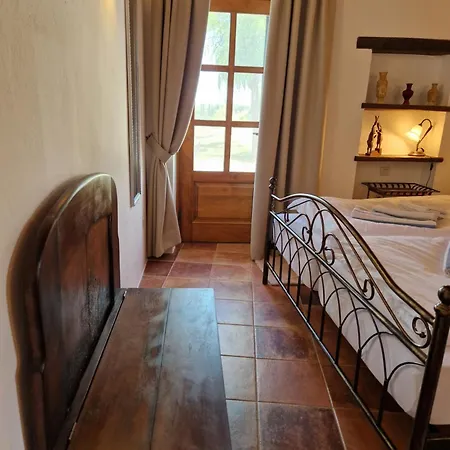 Castelletto Parenzana * Motovun