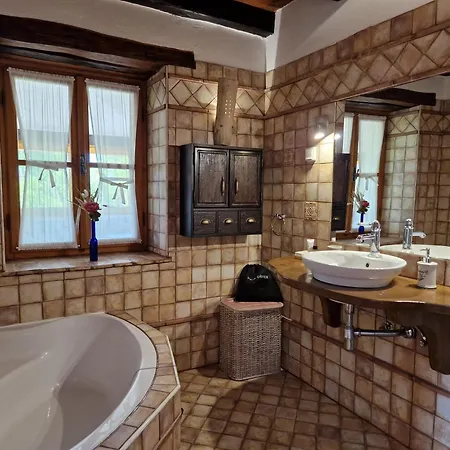 Castelletto Parenzana Villa