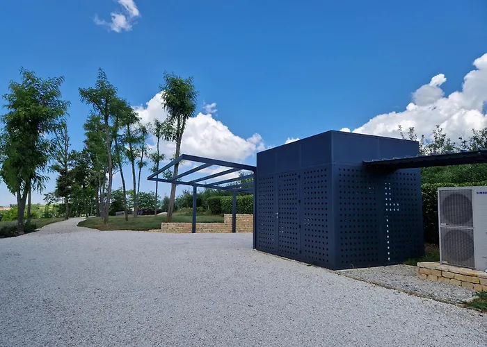 Castelletto Parenzana * Motovun