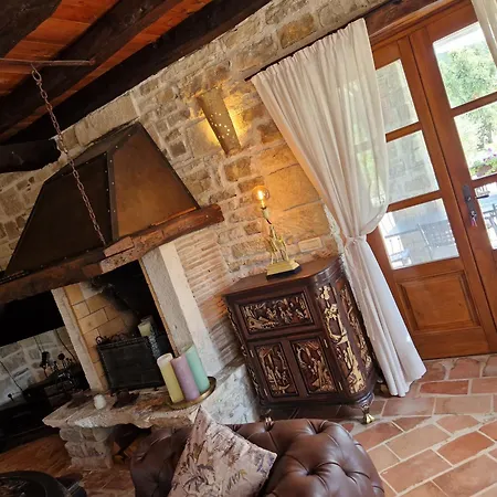 Castelletto Parenzana Villa *