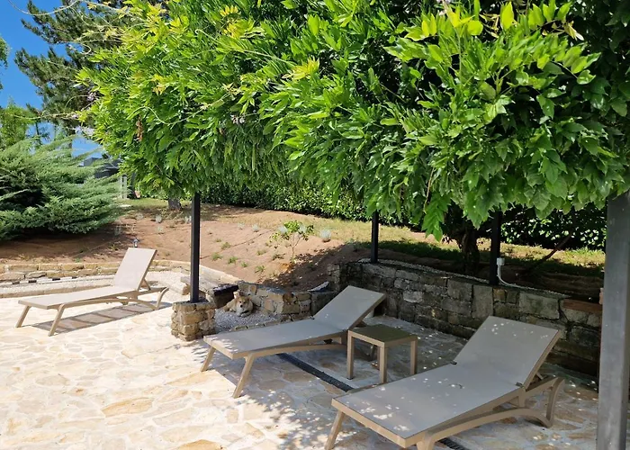 Castelletto Parenzana Vila