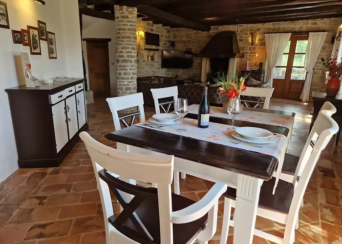 Castelletto Parenzana Vila *