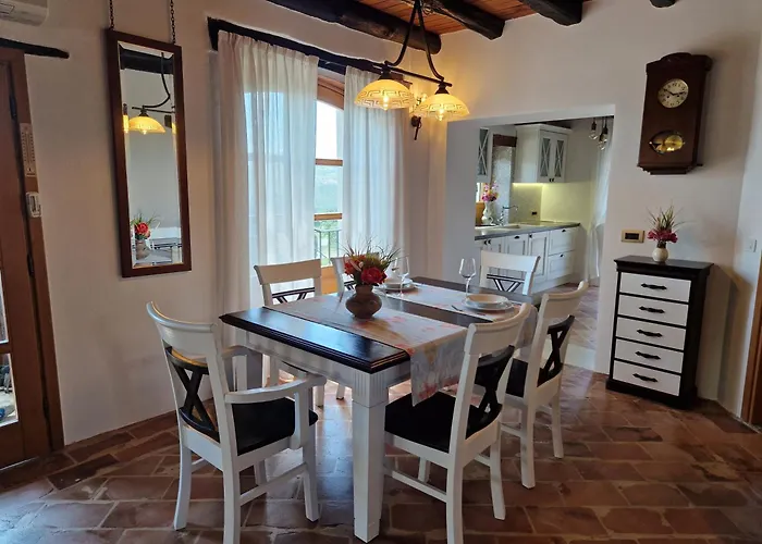 Vila Castelletto Parenzana *